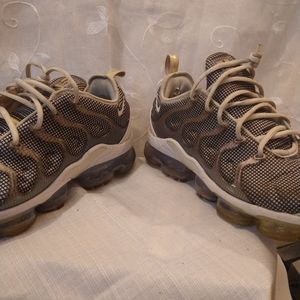 Nike vapormax Plus shoes